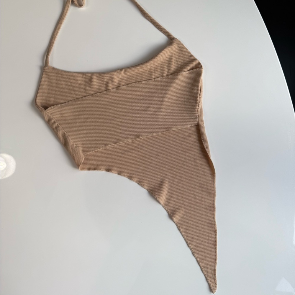 FLASH SALE⚡️ASOS Asymmetrical Ribbed Halter Top - Picture 3 of 4